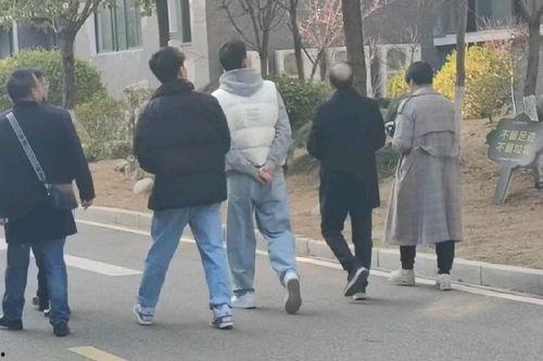 近期网红吃瓜事件,揭秘娱乐圈背后的真相与争议 第1张 近期网红吃瓜事件,揭秘娱乐圈背后的真相与争议 第1张